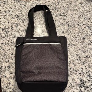 Black and Gray Patterned Lunchbox